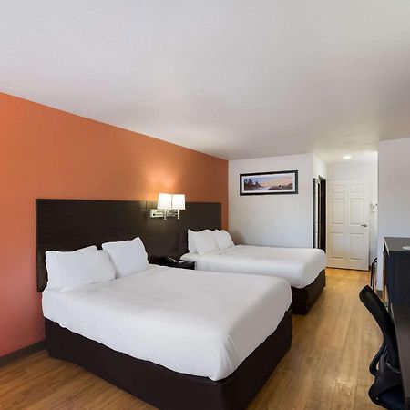 Quality Inn & Suites Junction Extérieur photo