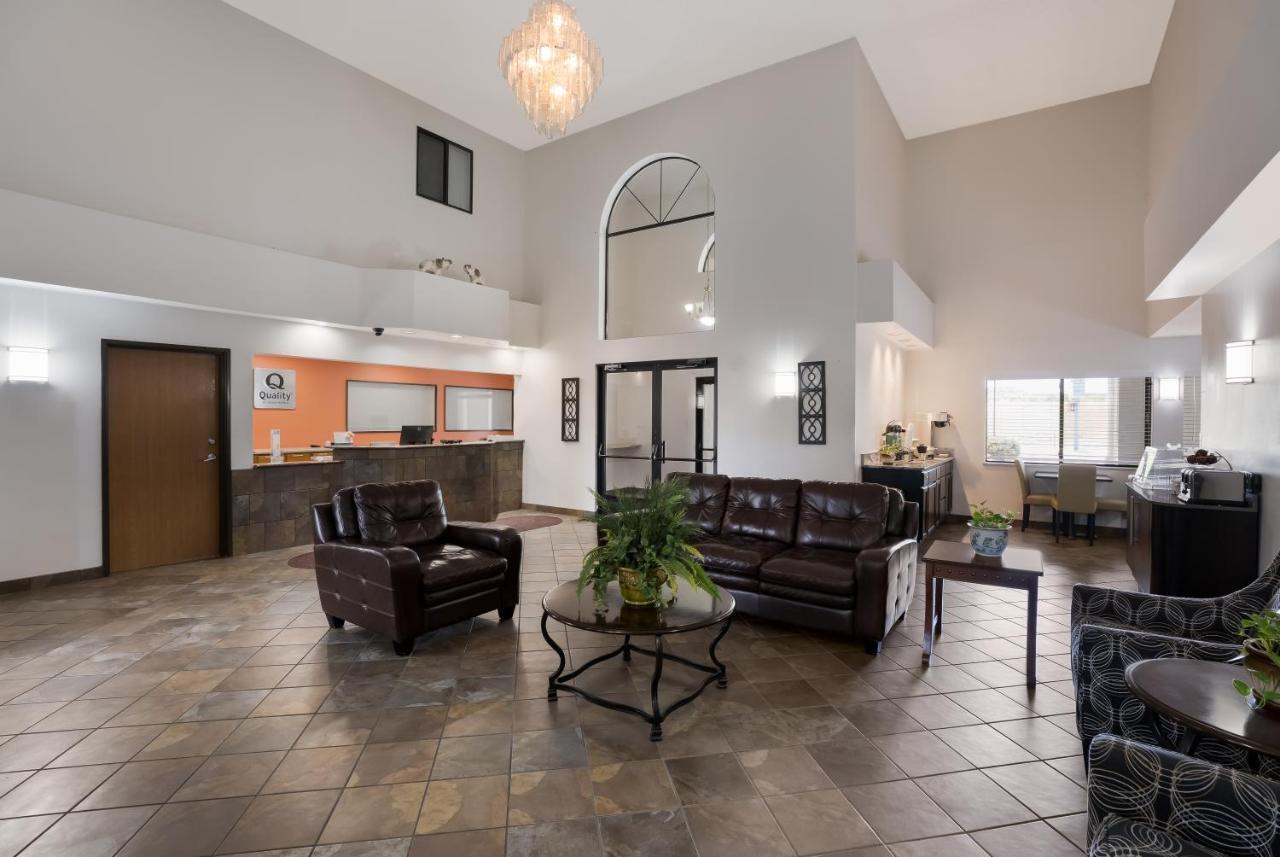 Quality Inn & Suites Junction Extérieur photo