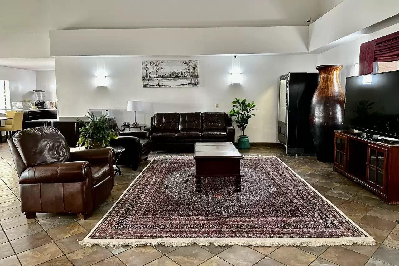 Quality Inn & Suites Junction Extérieur photo
