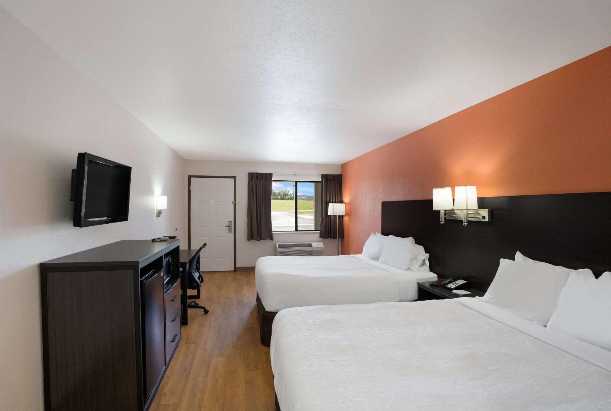 Quality Inn & Suites Junction Extérieur photo